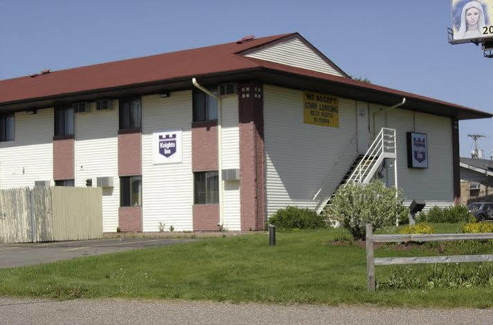 ซูเปอร์ 8 บาย วินด์แฮม โอแคลร์ I-94 Motel ภายนอก รูปภาพ